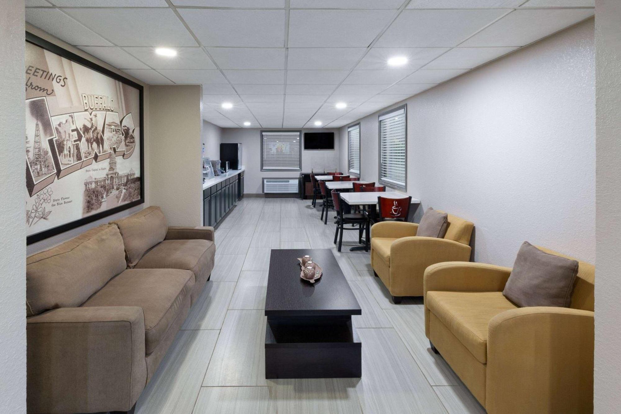 Super 8 By Wyndham Buffalo Extérieur photo